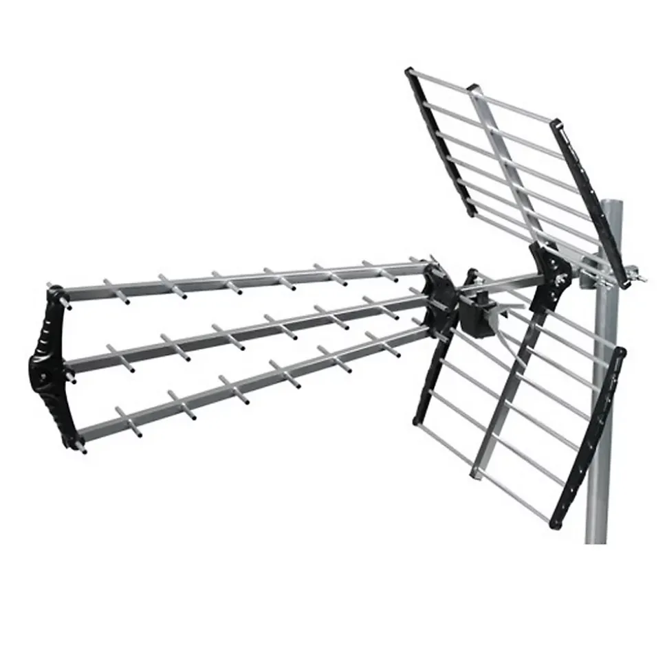Antenne TNT Trinappe Gain 18dB + Amplificateur tnt 4 Sorties HDSAT