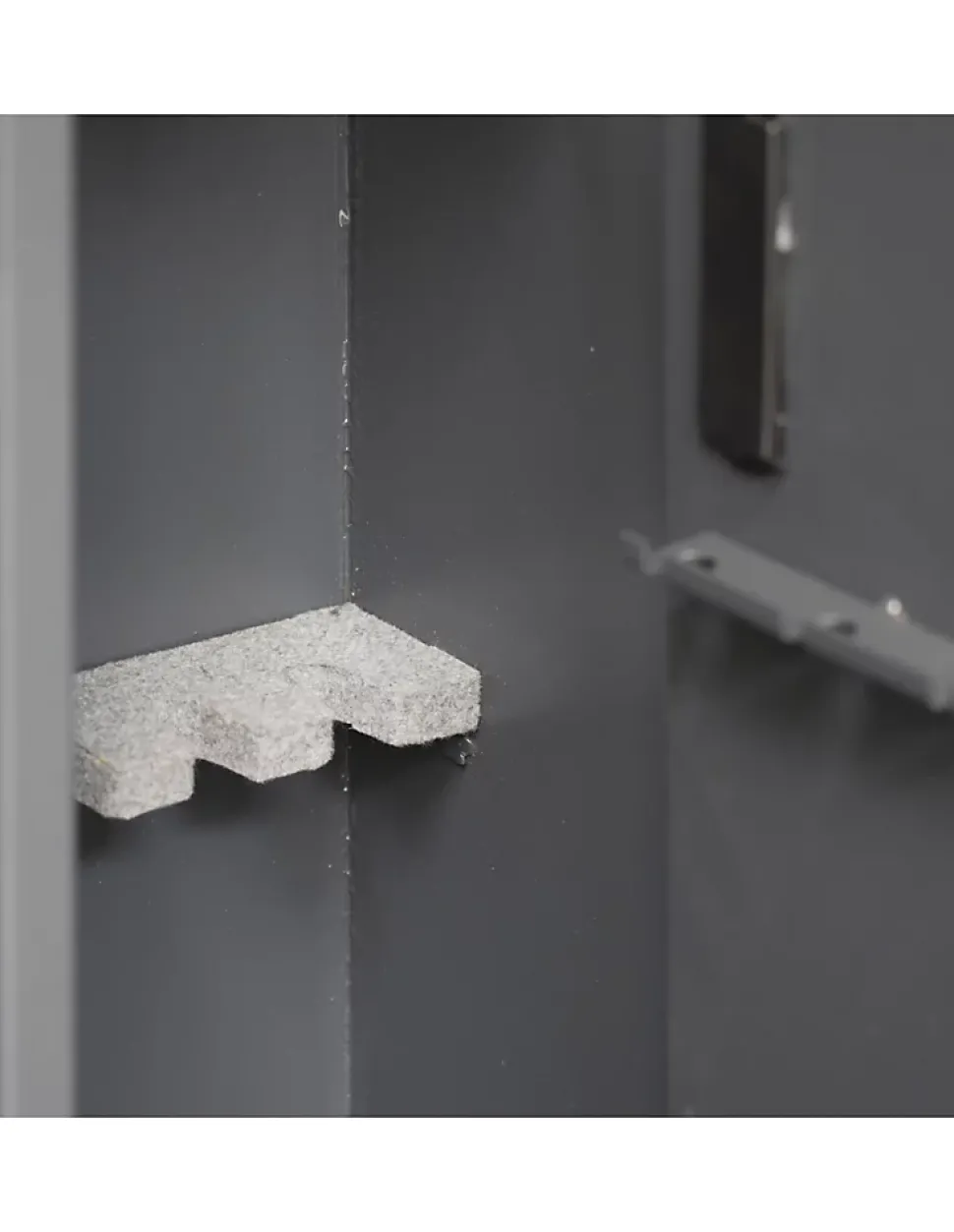 Armoire à fusils Monteria, fermeture électronique à code, 4 pênes, capacité de 10 fusils - THIRARD