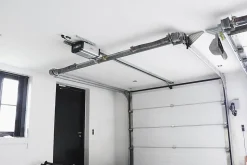 Boxer Ouvre-porte de garage WiFi 800N avec application smartphone, rail 3 m, télécommande incluse