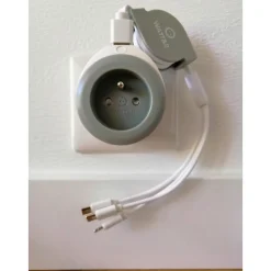Chargeur prise 16A avec port USB Bewatt gris
