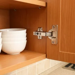 Charnière invisible tourillon acier nickelé pour porte à recouvrement Diall Ø35 mm 110°, lot de 2