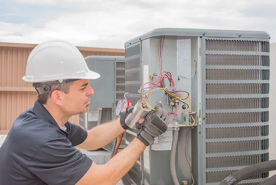 Condensateur de démarrage pour moteurs électriques, 450V, capacité : 7 microfarad, 4 broches / M8