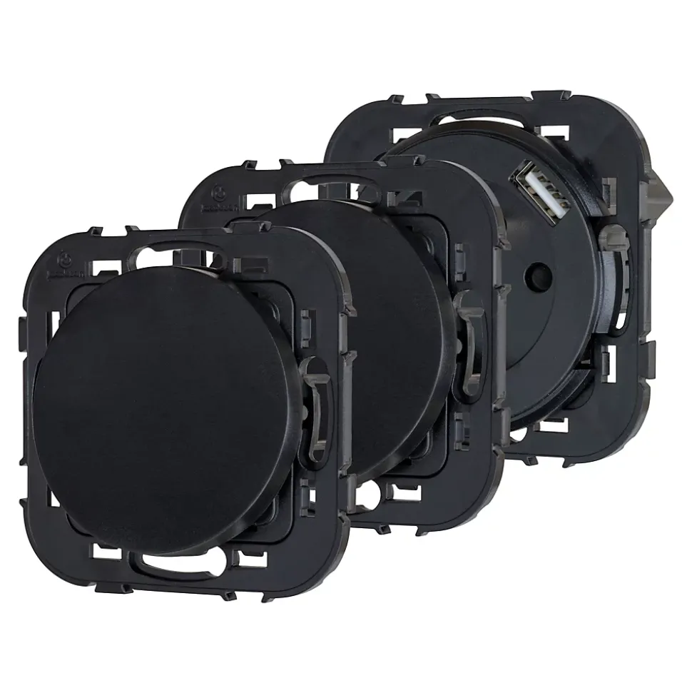 Ensemble double interrupteur + 1 prise avec terre affleurante + 1 prise USB-A+C Jacobsen Espen noir composable