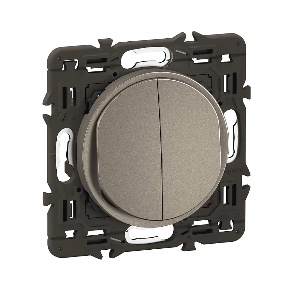 Interrupteur double va-et-vient Legrand Céliane titanium