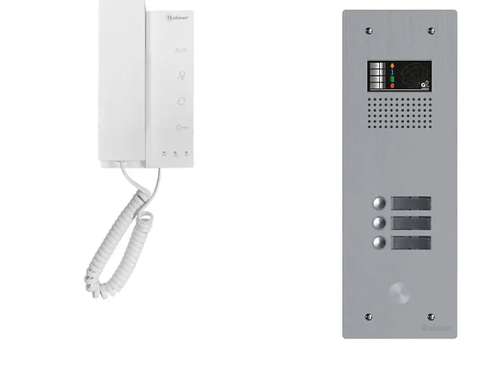 Kit interphone avec 3 combinés GOLMAR Collectif