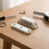 Loqueteau blanc 4 kg entraxe 40 mm Diall