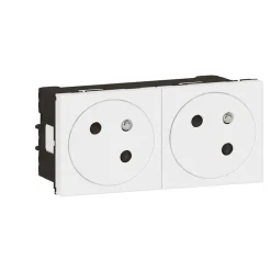 Mécanisme prise 2 pôles + terre Legrand Mosaïc blanc, 2 prises