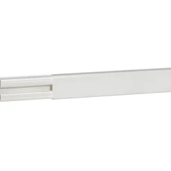 Moulure avec cloison 20x12,5 mm Legrand 2 compartiments