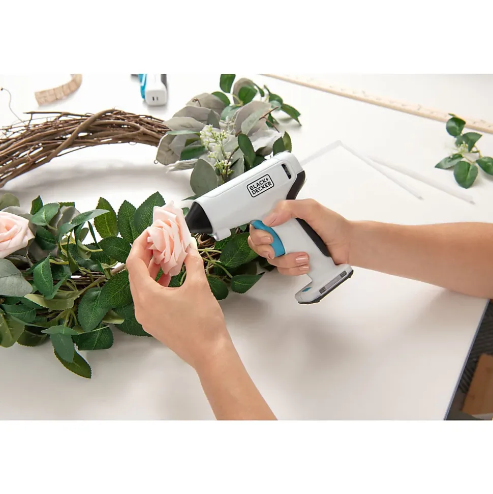Pistolet À Colle Sans Fil 3,6V BLACK+DECKER - BCGL115-XJ - Avec 20 Sticks De Colle