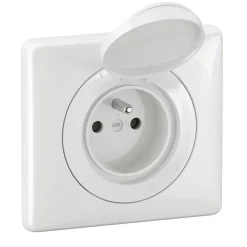 Prise de courant avec terre Legrand Céliane IP44 complet blanc