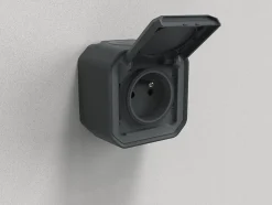 Prise 2 pôles avec terre complet saillie Legrand Plexo anthracite