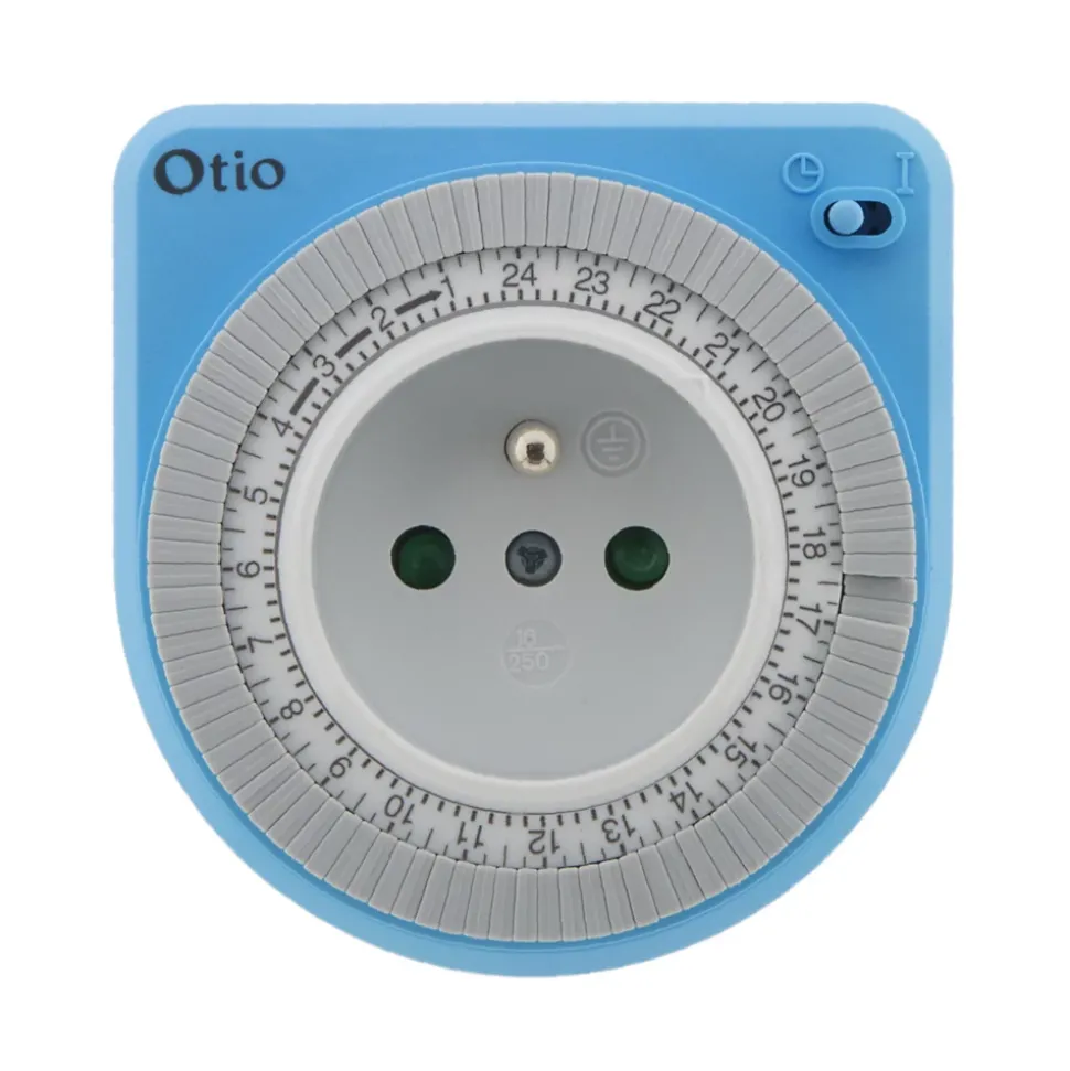 Prise programmable journalière Otio Bleu