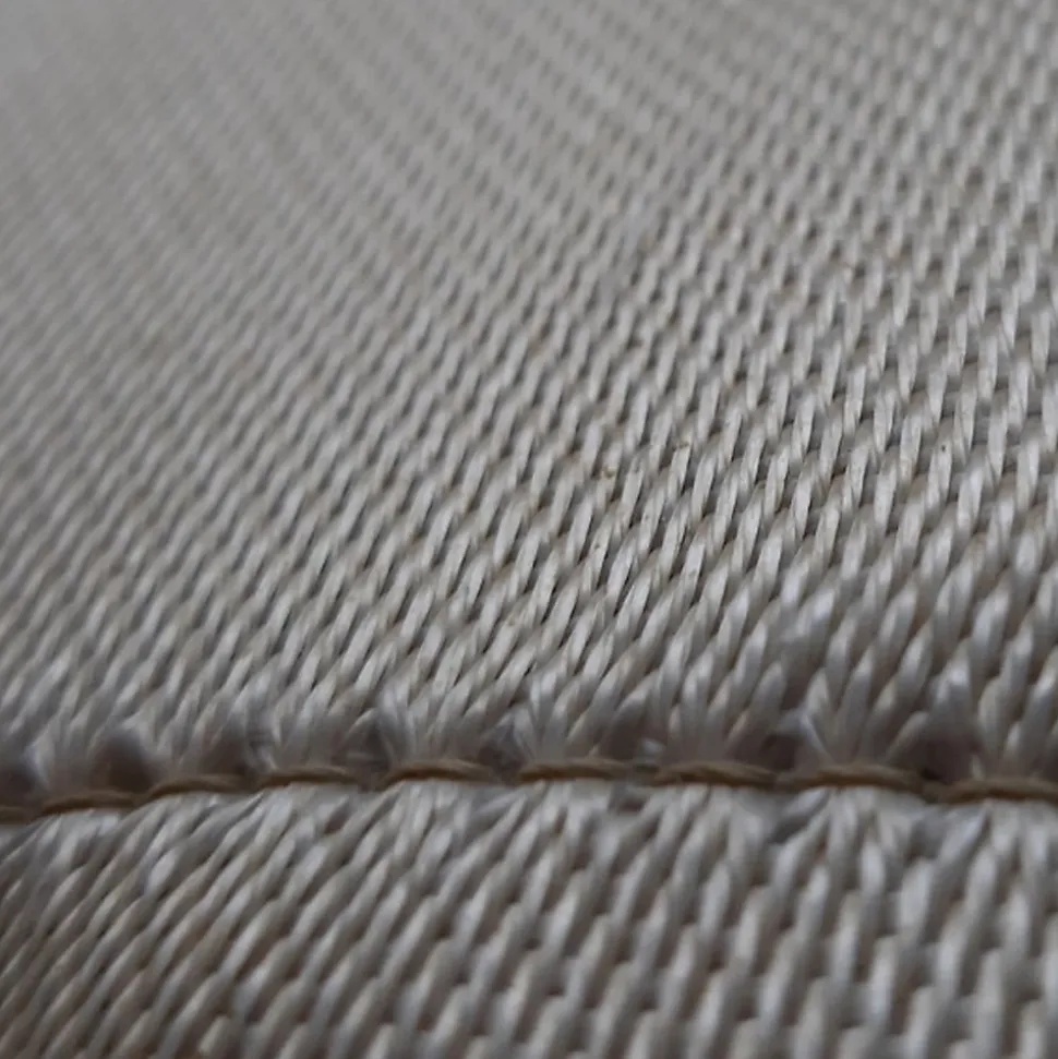 Toile anti chaleur 0,9 x 2 m IGNIFUGEE M0 Anti-feu 1300-C Fibre de Silicate Induction Vermiculite WELTEK